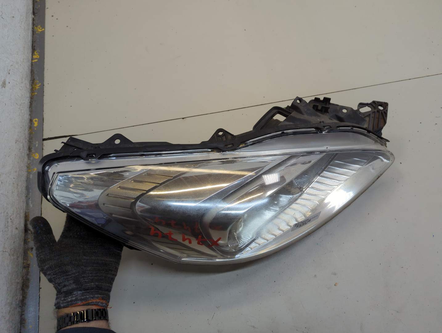 Фара правая