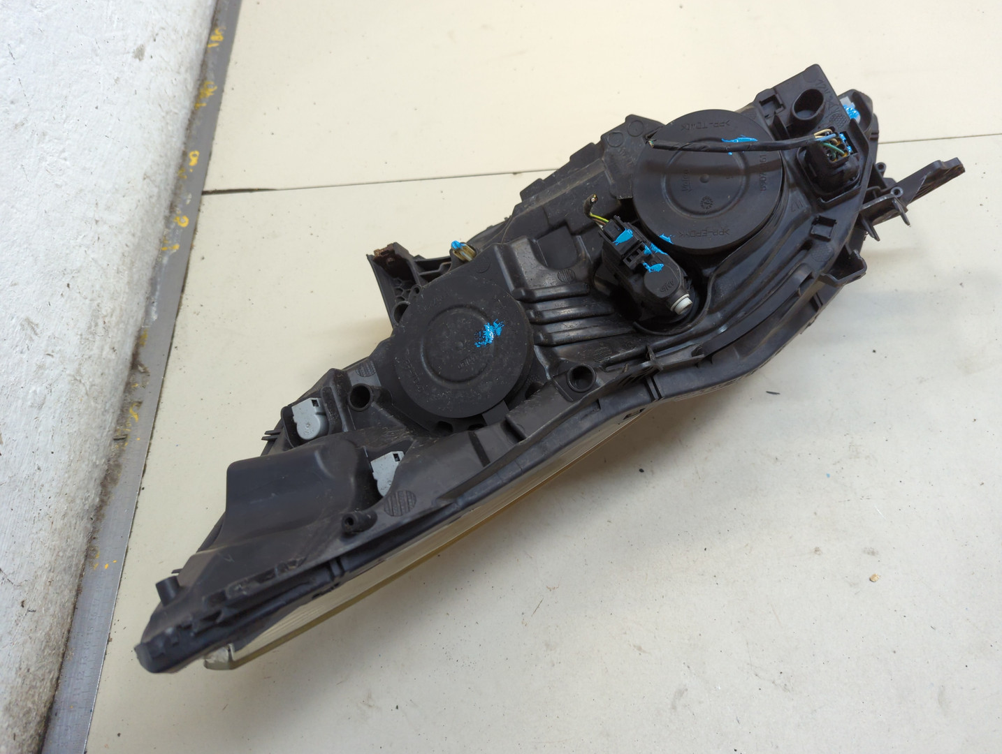 Фара правая