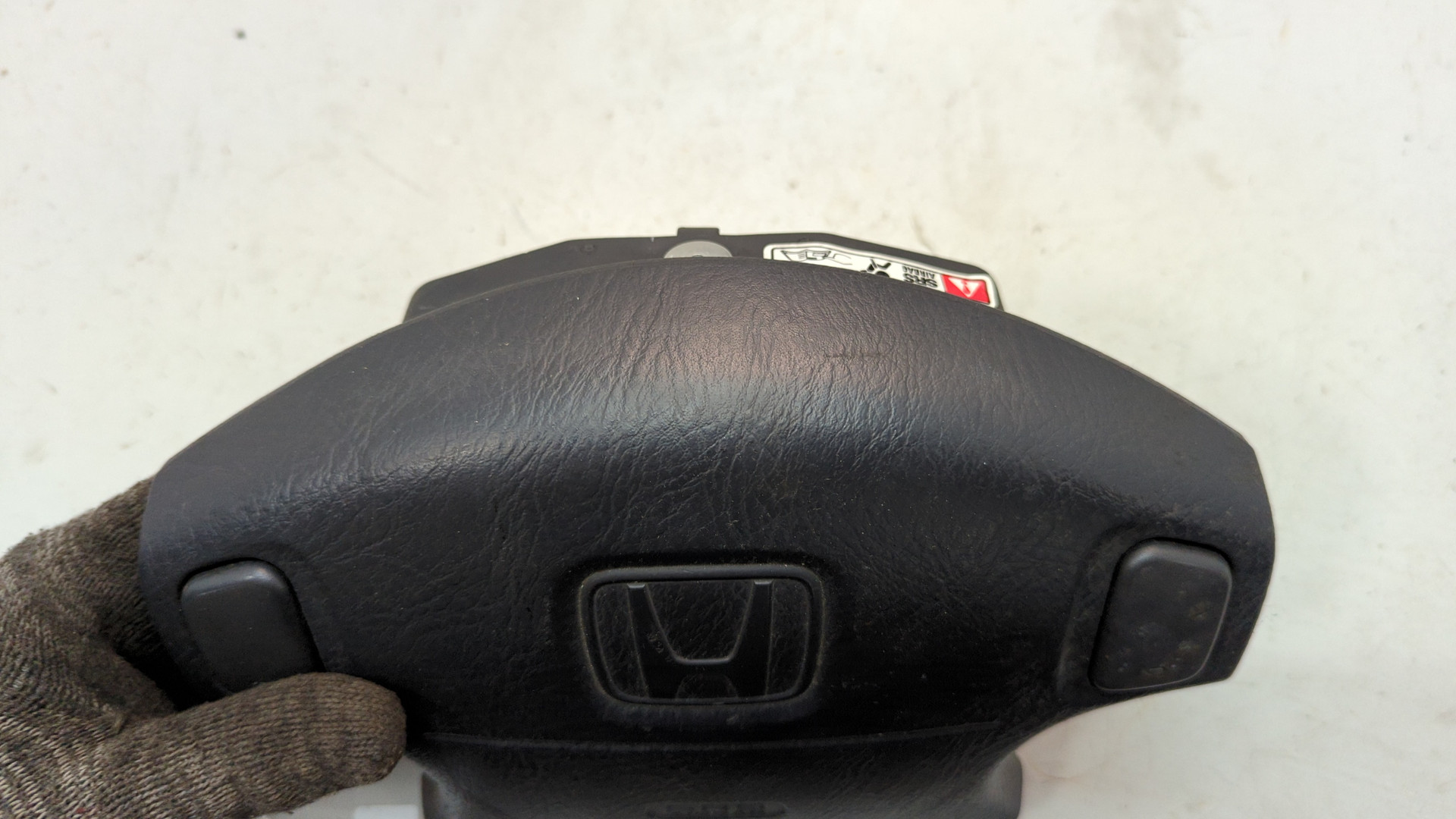 Подушка безопасности в рулевое колесо