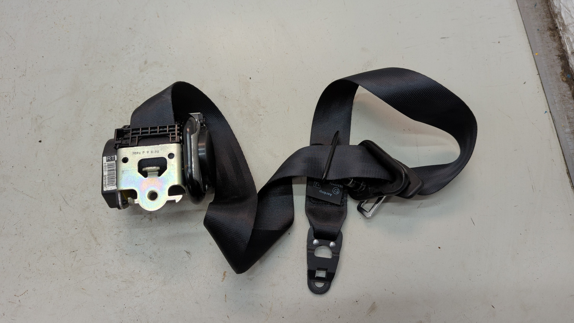 Ремень безопасности