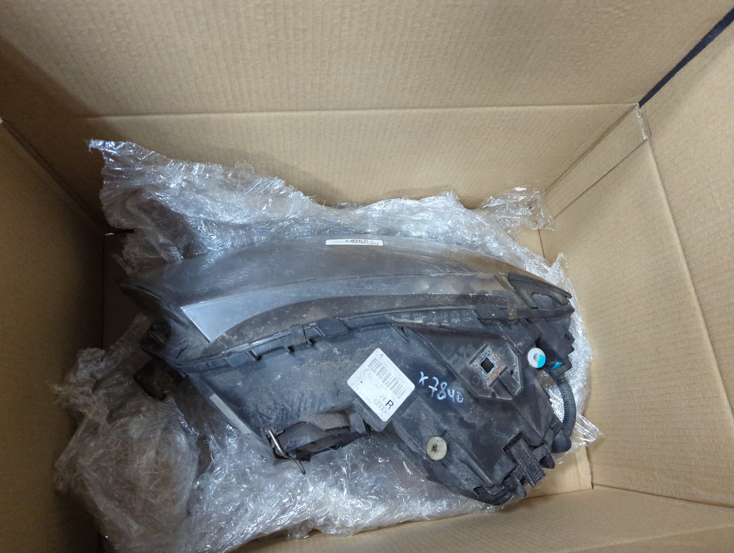 Фара правая