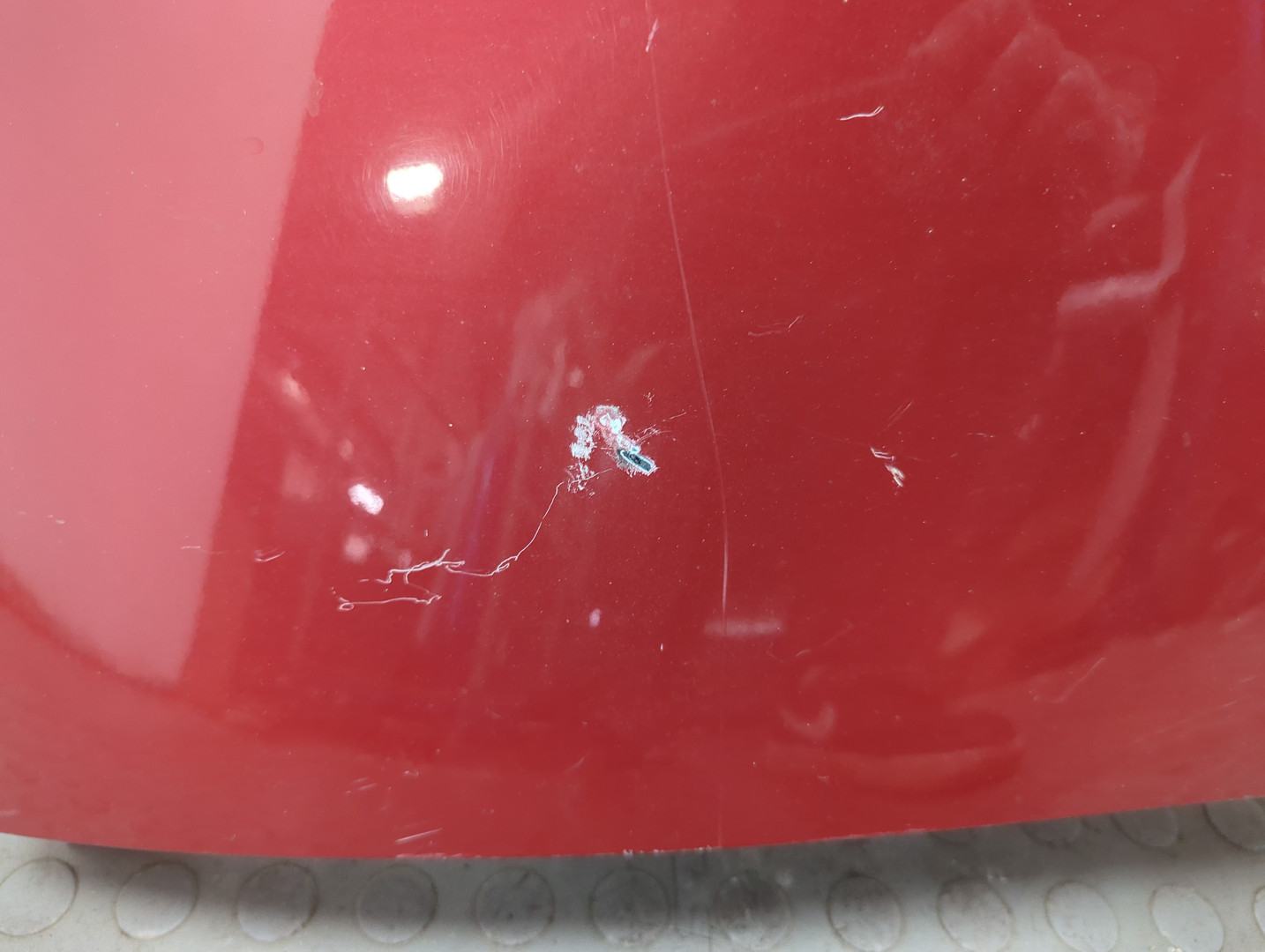 Крыло переднее правое