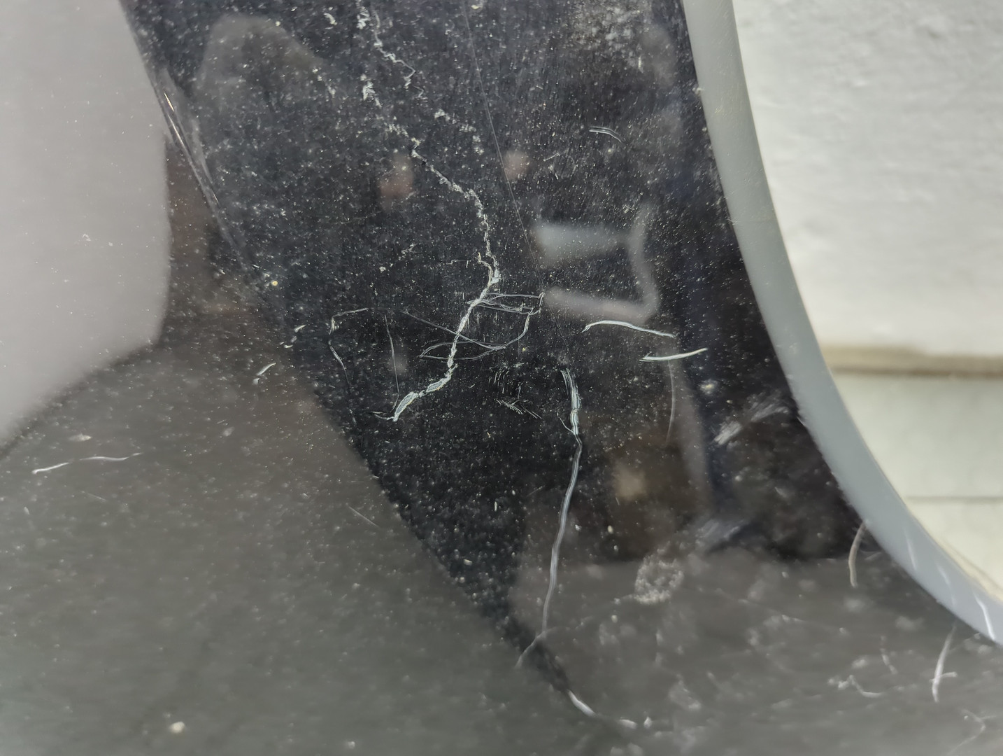 Крыло переднее правое