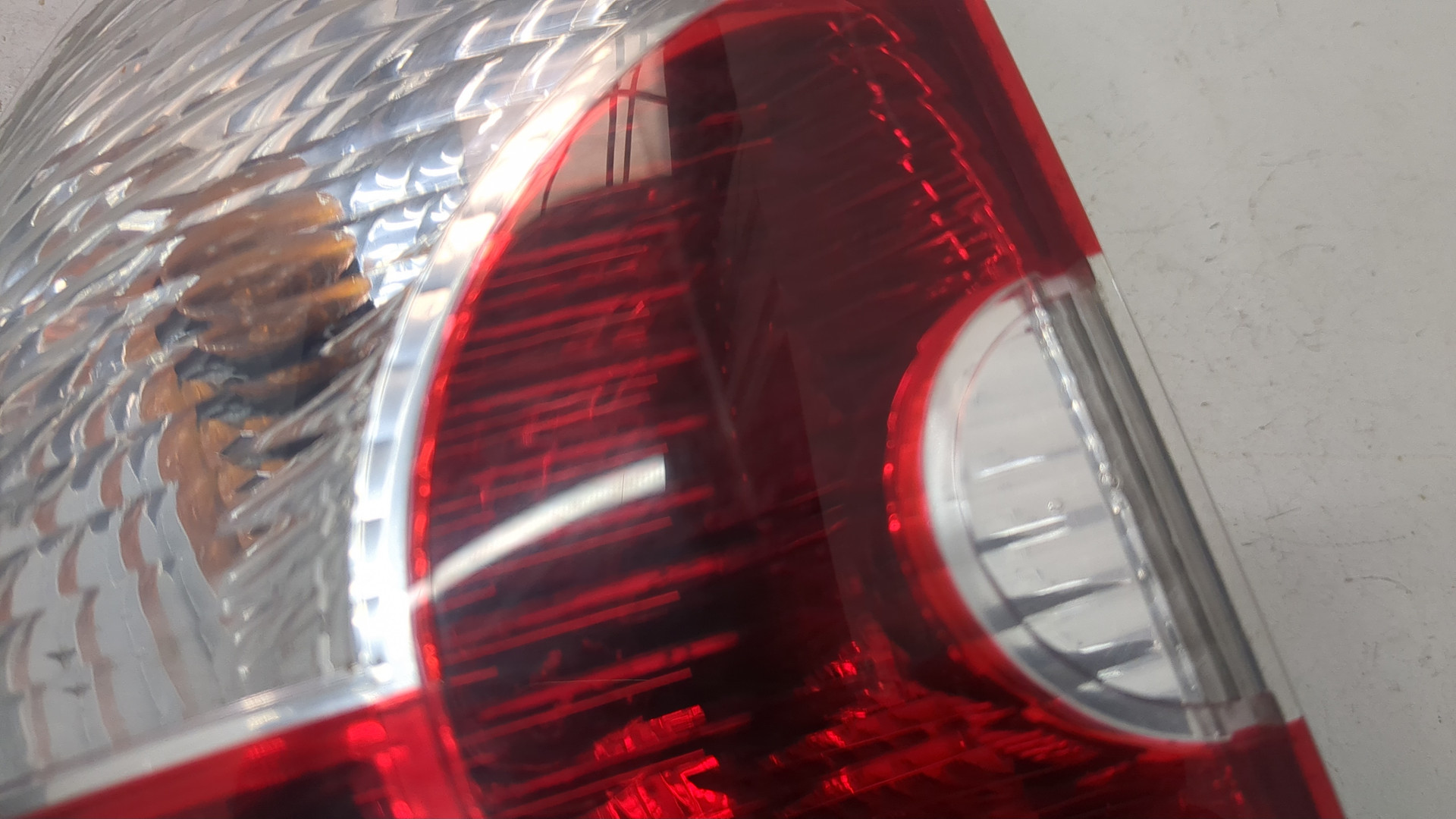 Фонарь задний левый