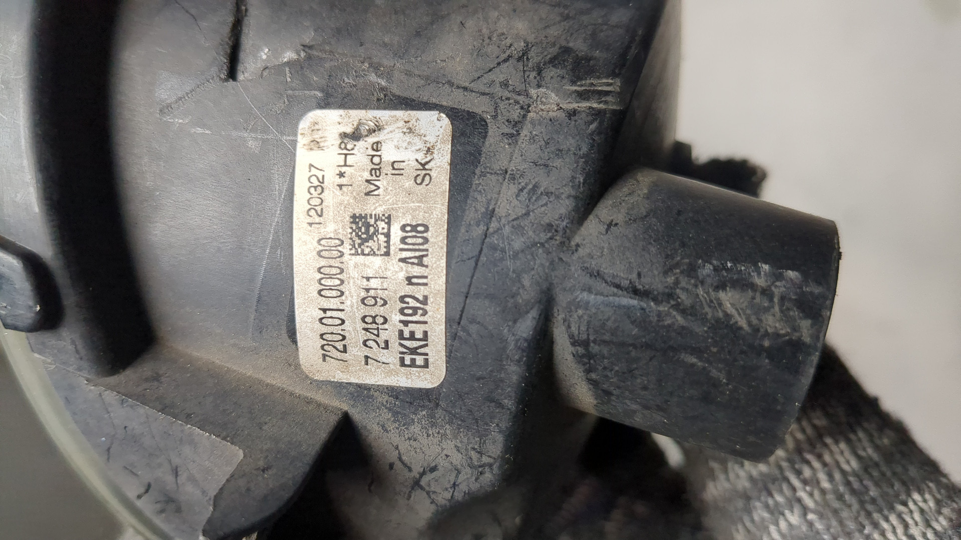 Фара противотуманная левая