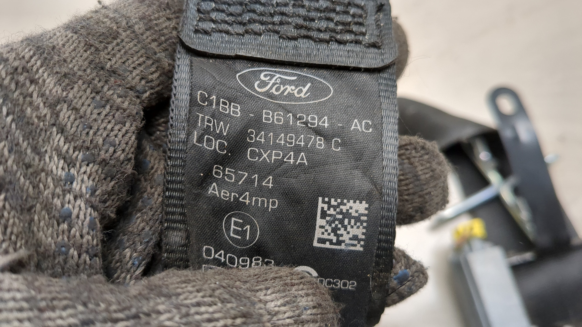 Ремень безопасности