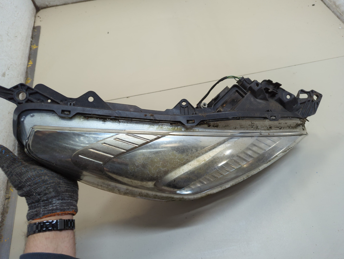 Фара правая