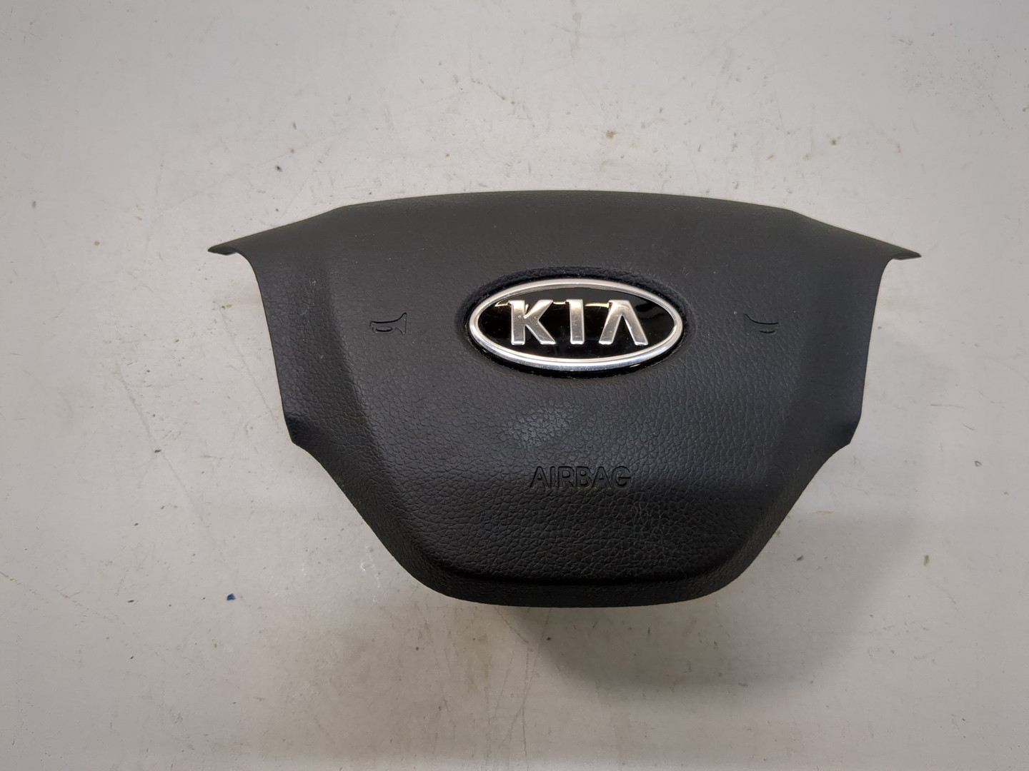 Подушка безопасности в рулевое колесо