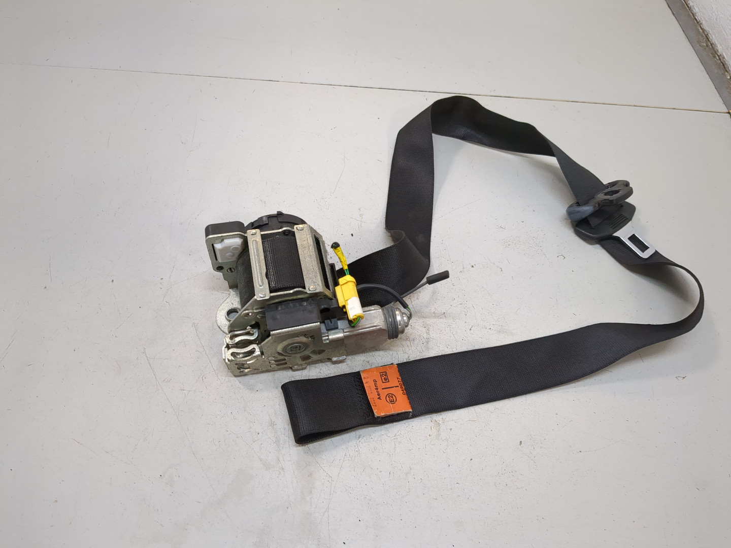 Ремень безопасности