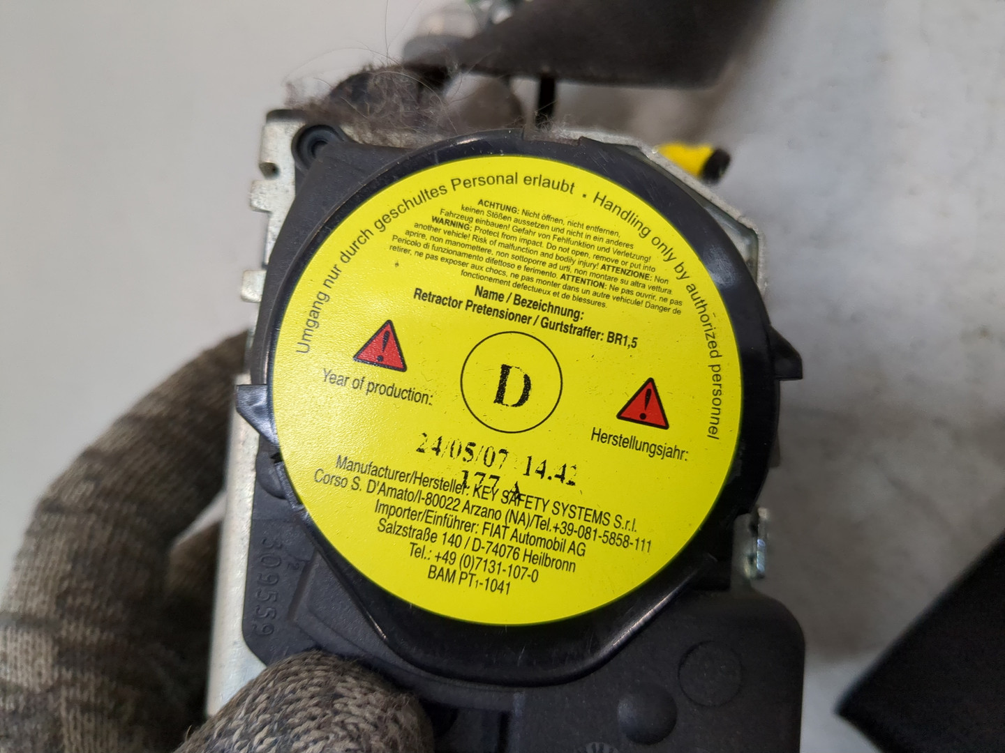 Ремень безопасности