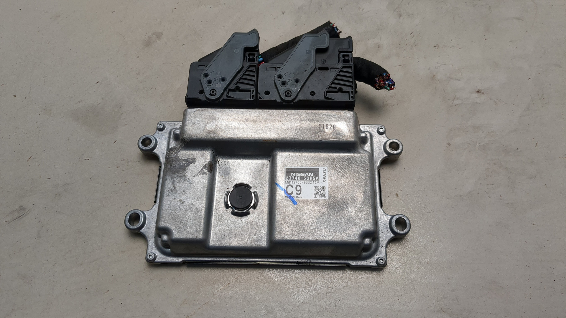 Блок управления двигателем