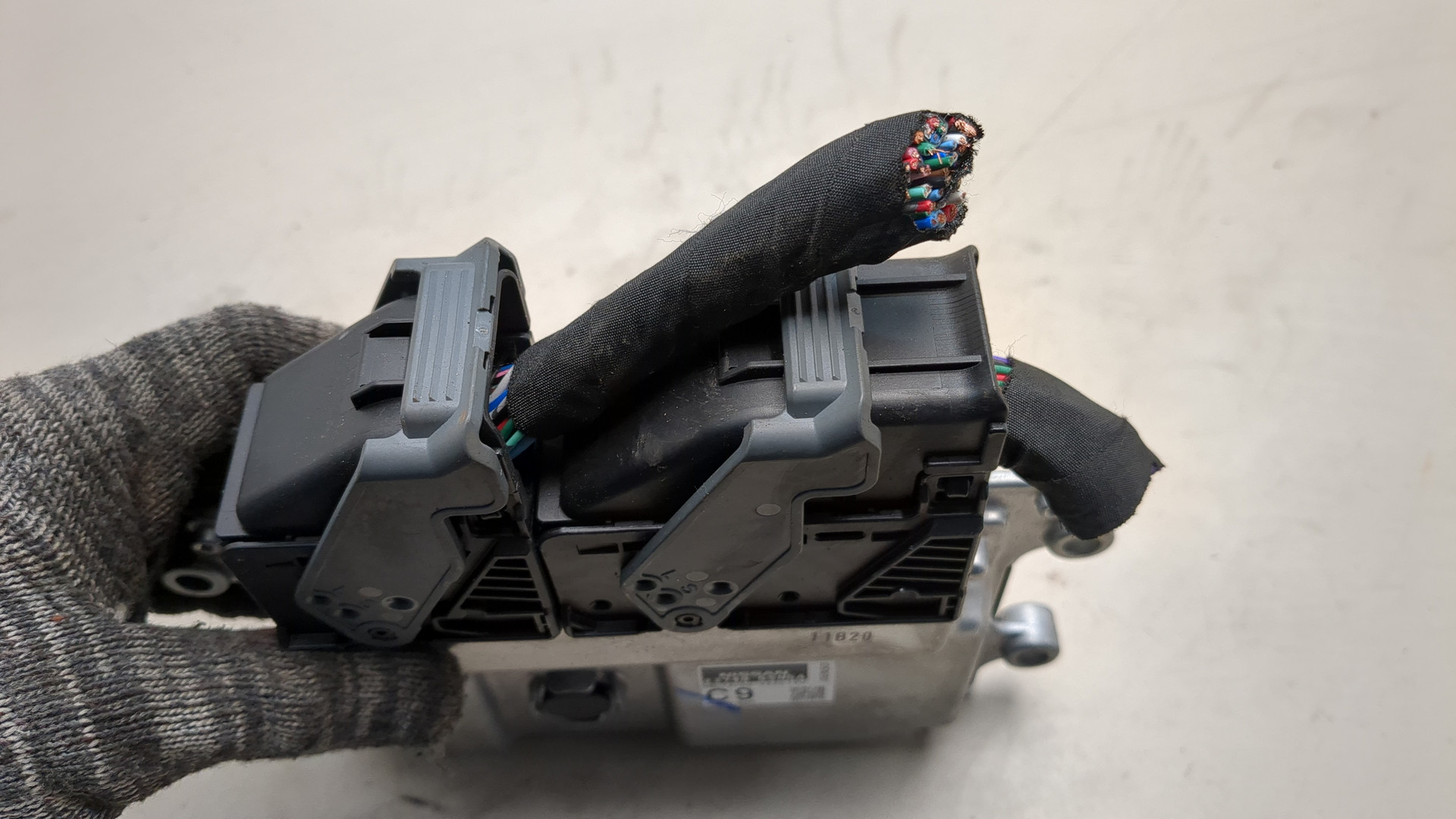 Блок управления двигателем