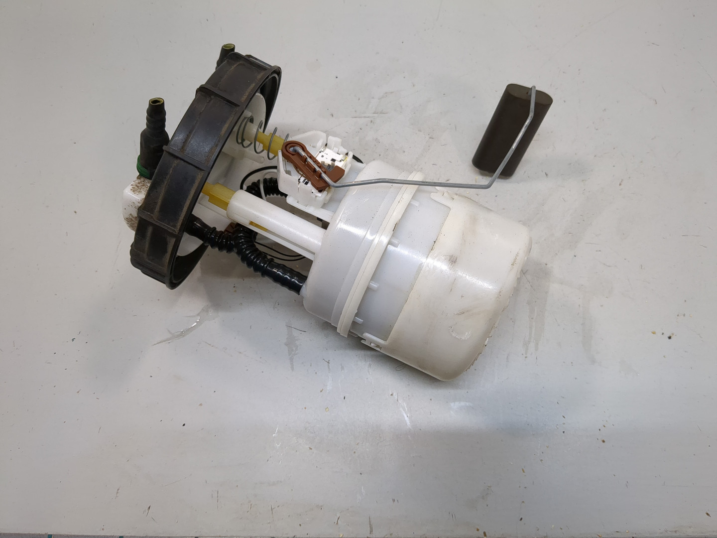 Насос топливный электрический