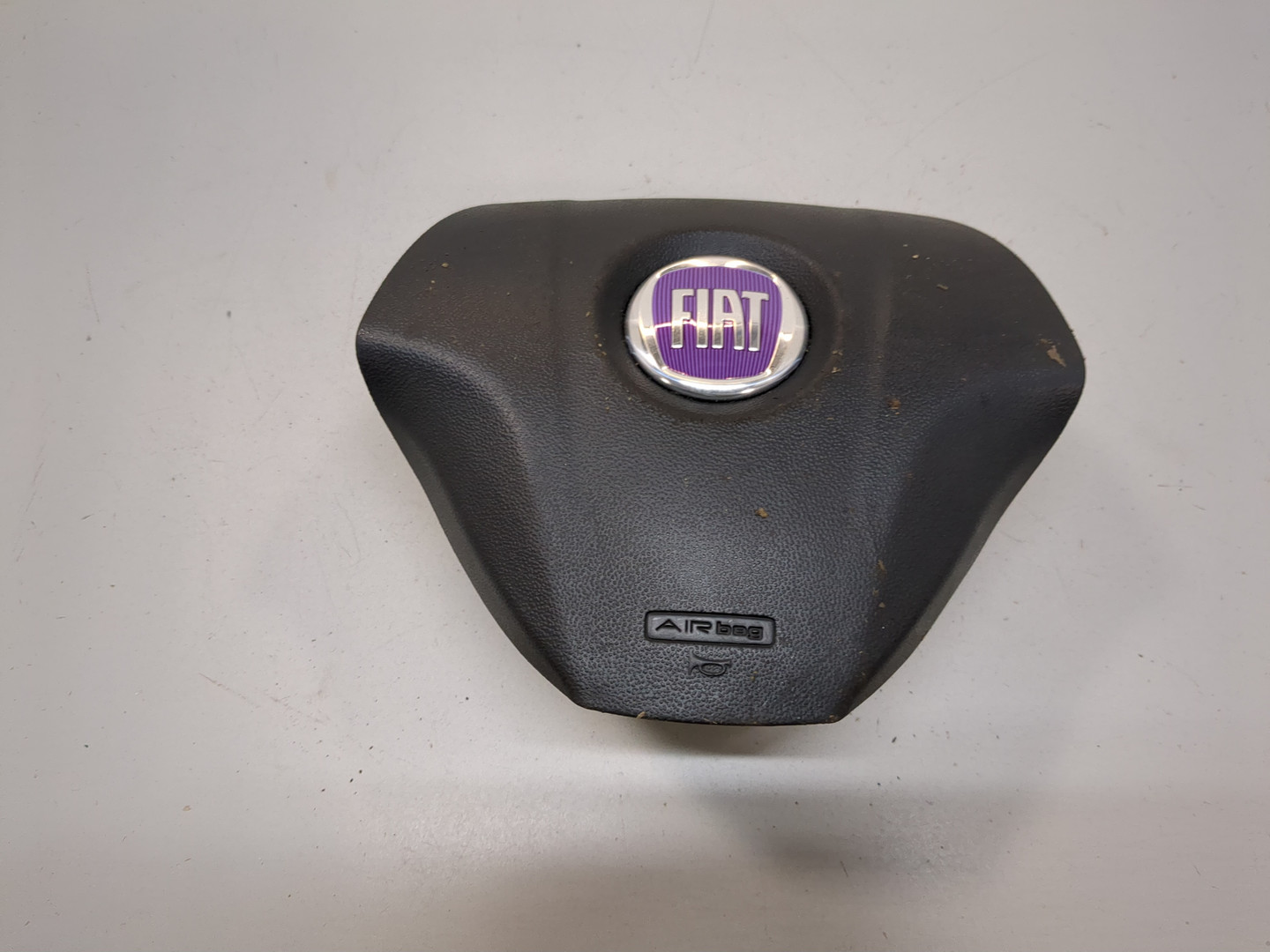 Подушка безопасности в рулевое колесо