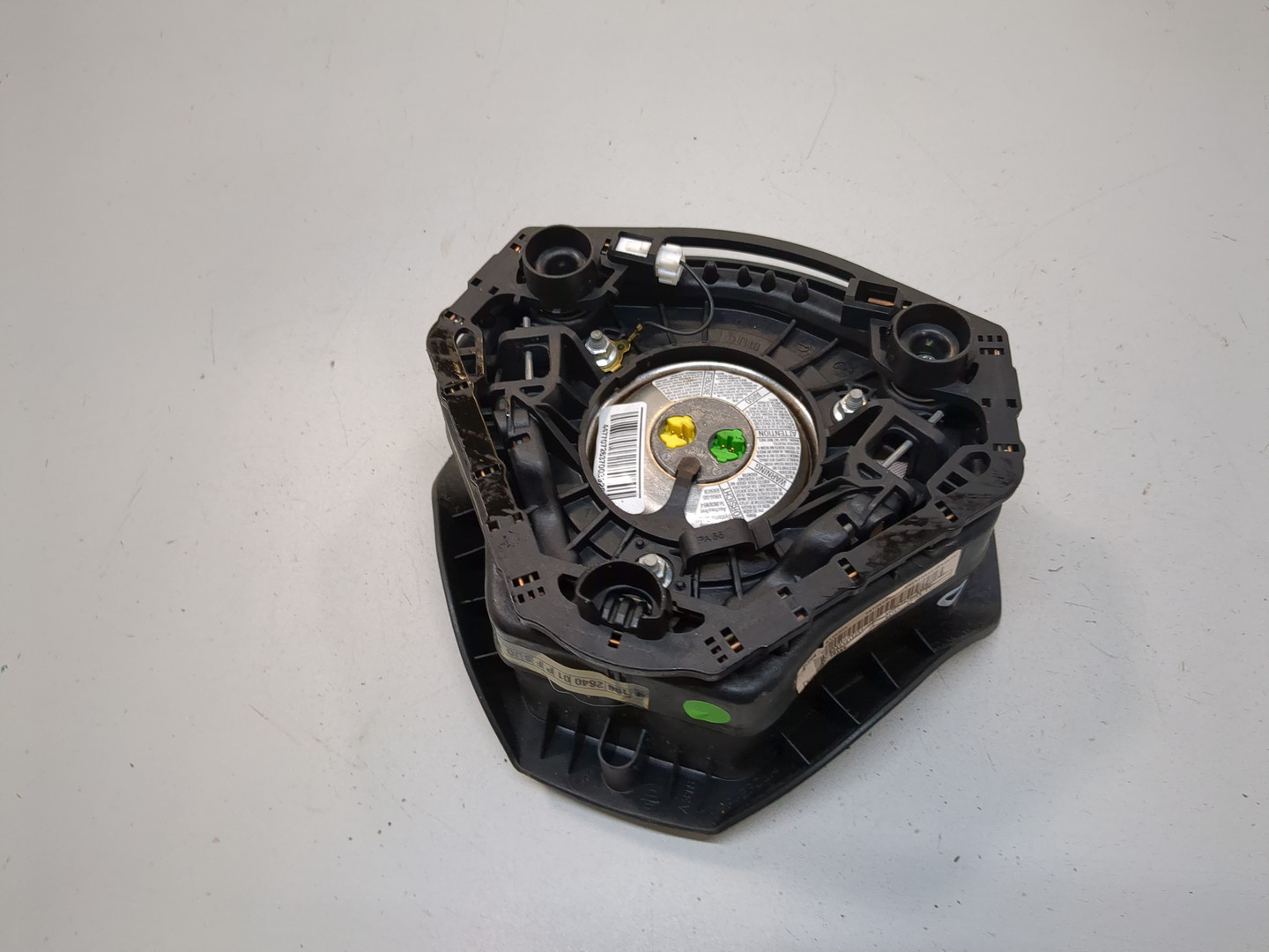 Подушка безопасности в рулевое колесо