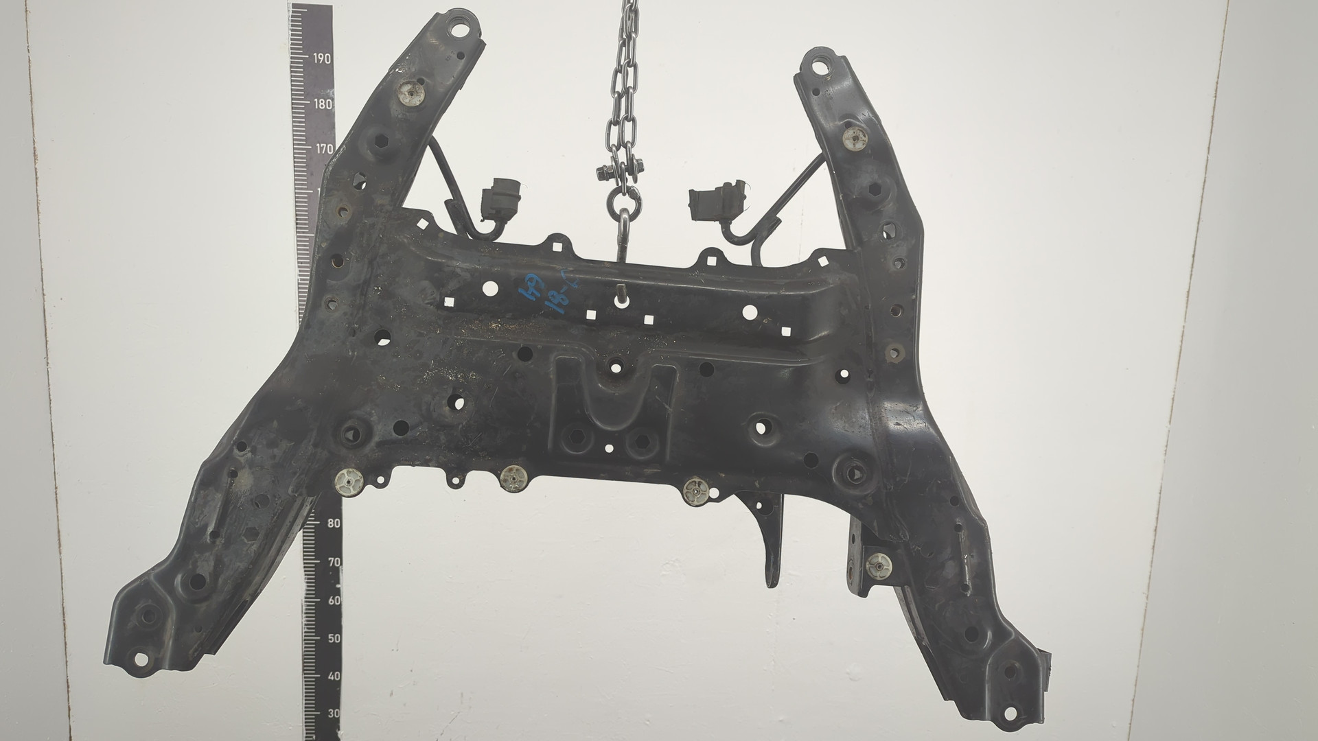 Балка подмоторная