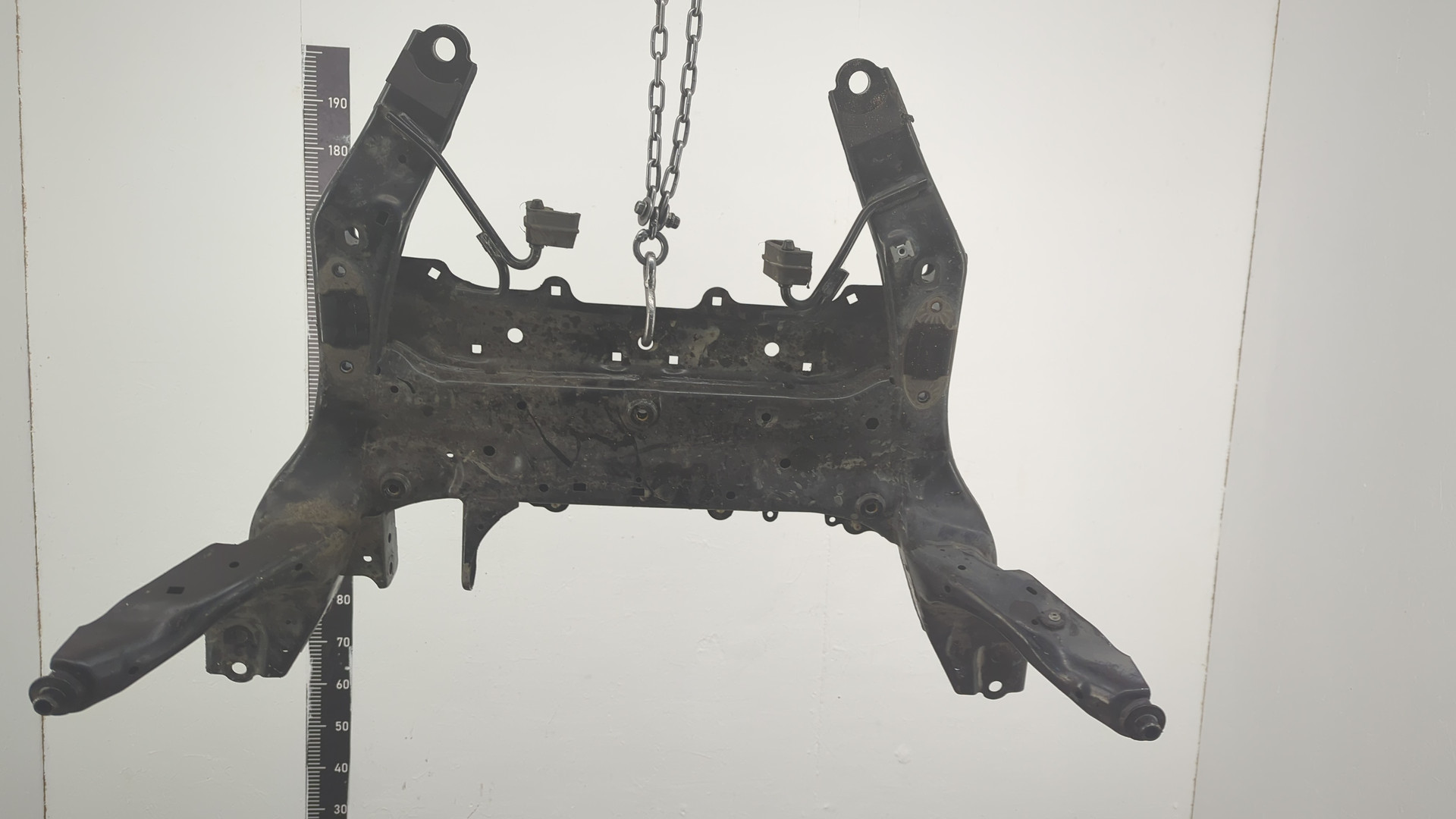 Балка подмоторная