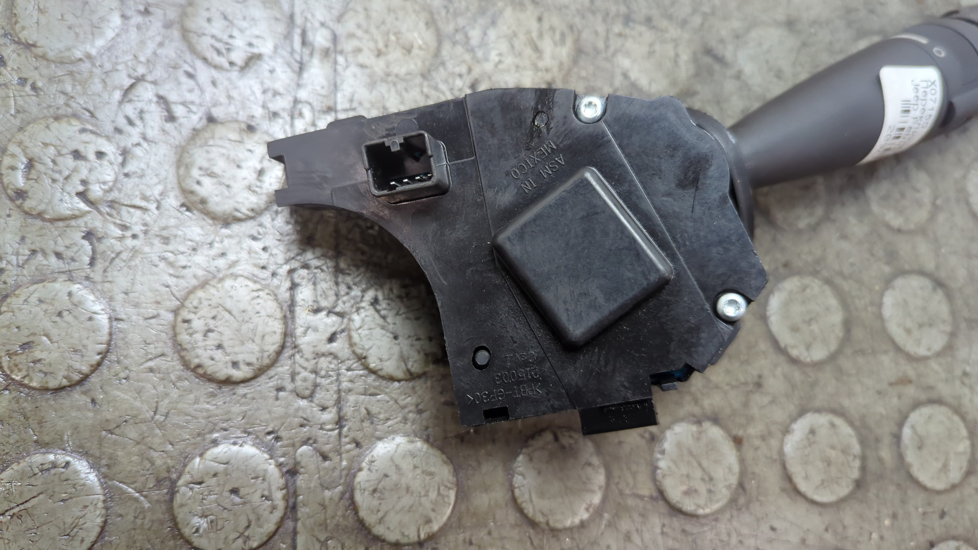 Переключатель поворотов подрулевой