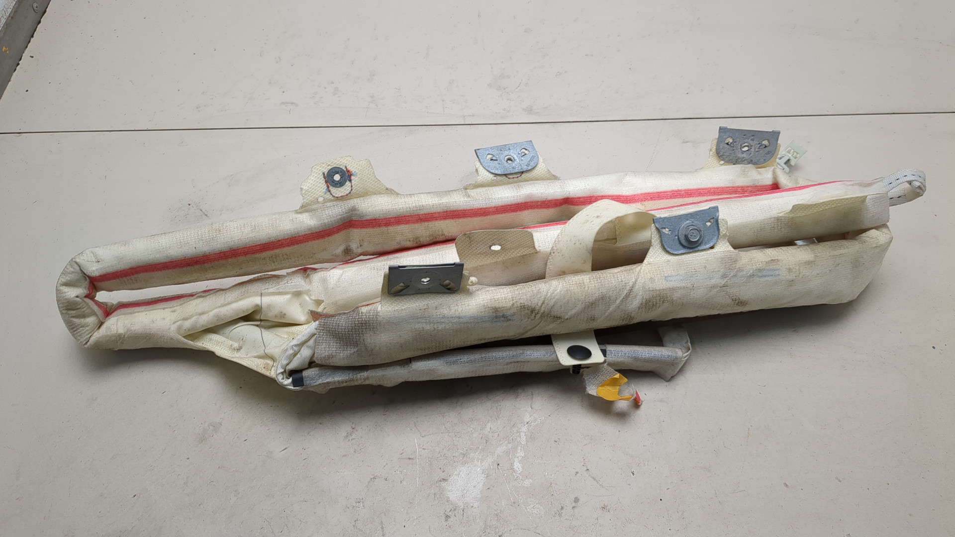 Подушка безопасности боковая (шторка)