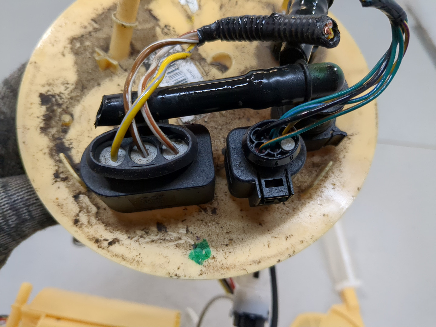 Насос топливный электрический