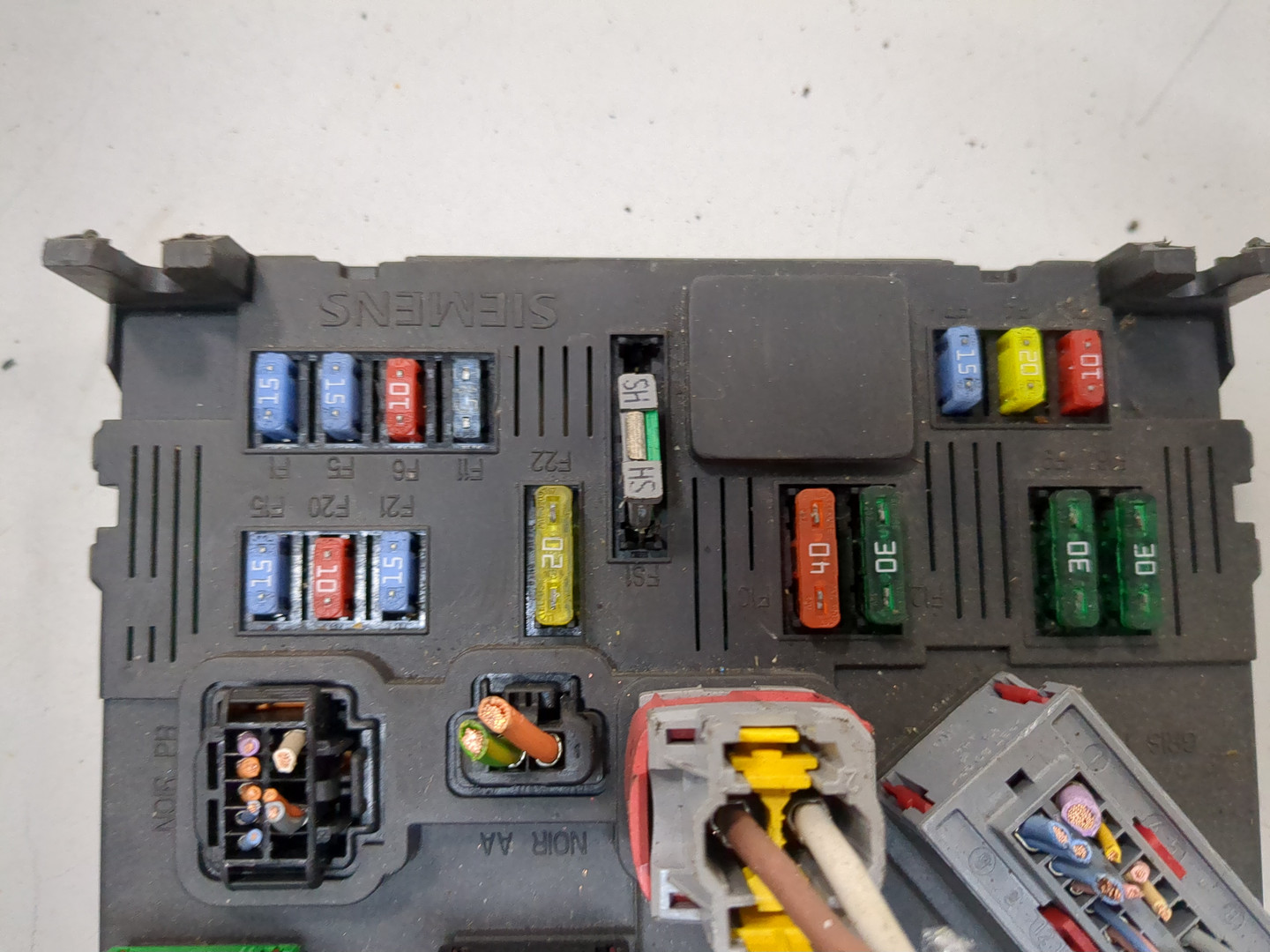 Блок предохранителей