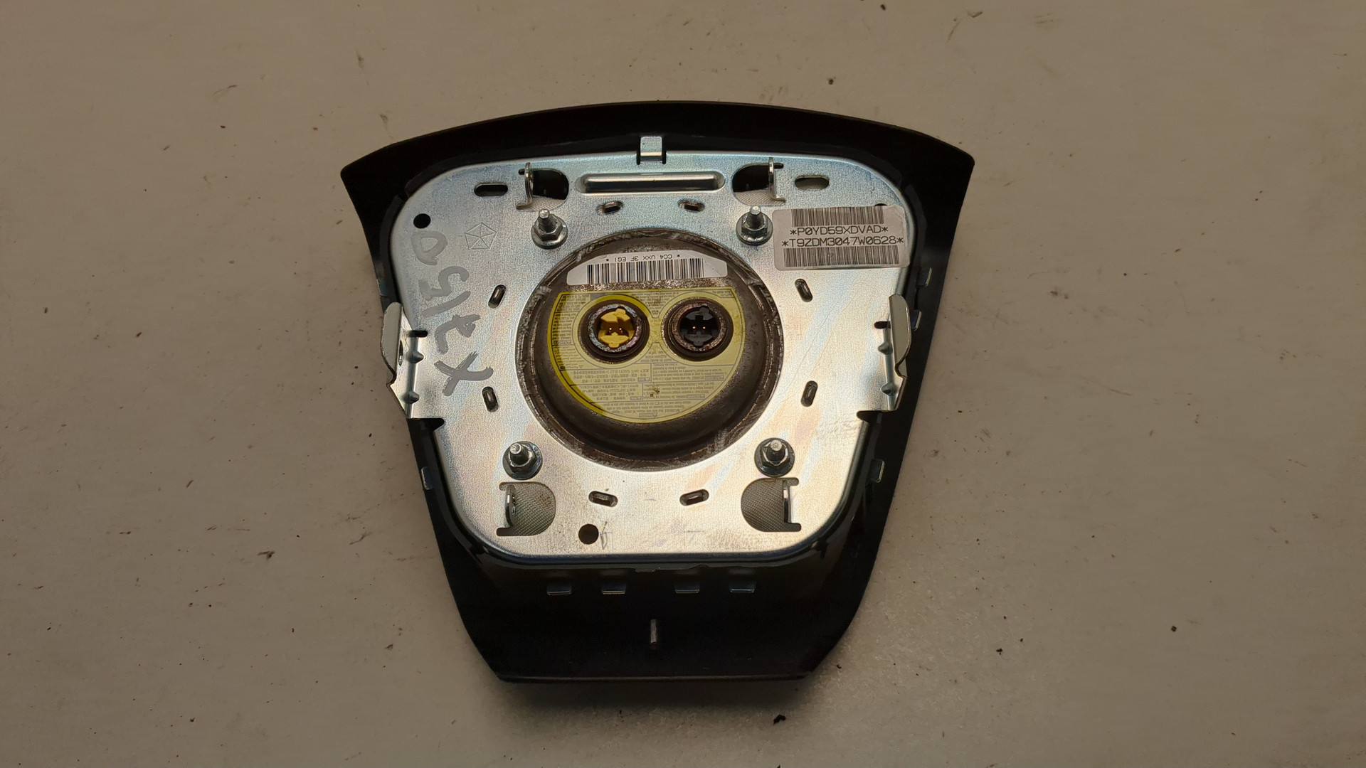 Подушка безопасности в рулевое колесо