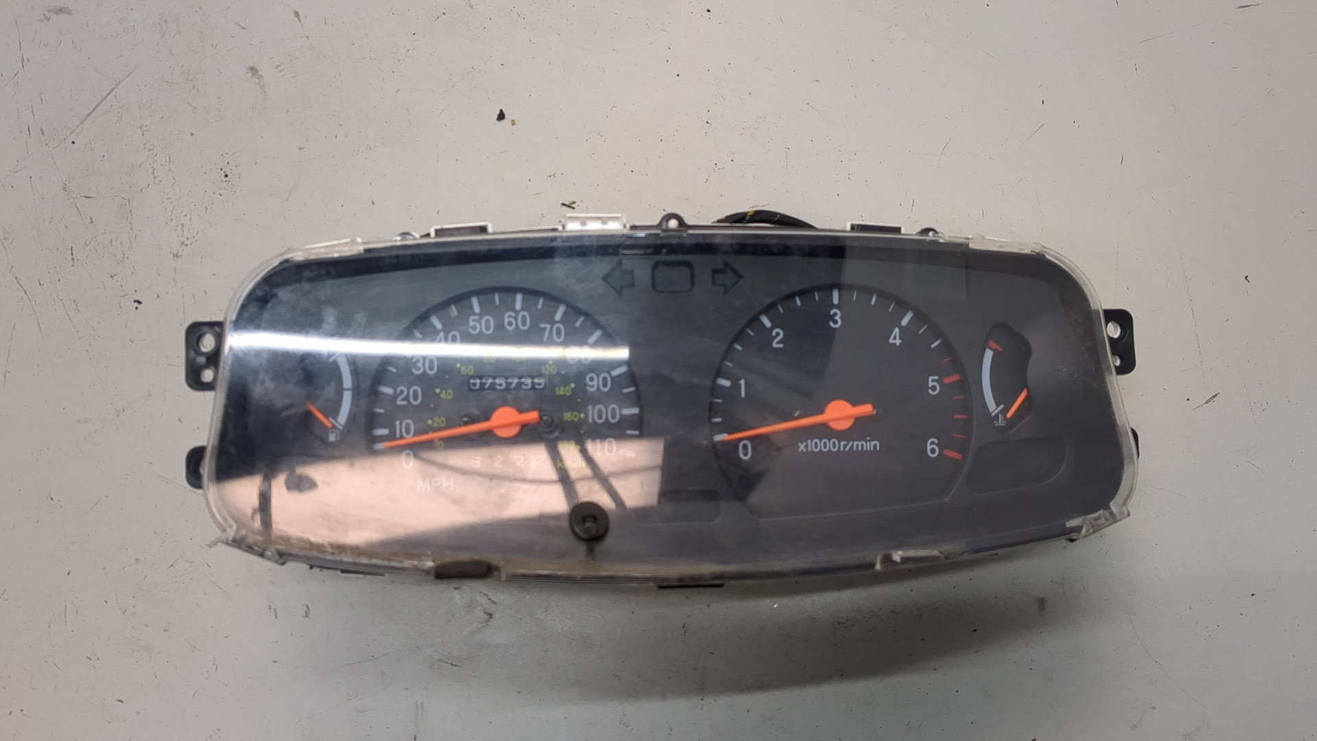 Панель приборов