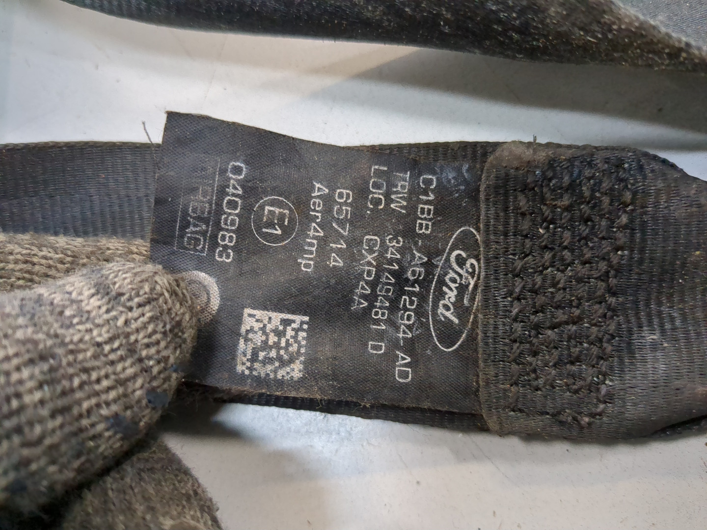 Ремень безопасности