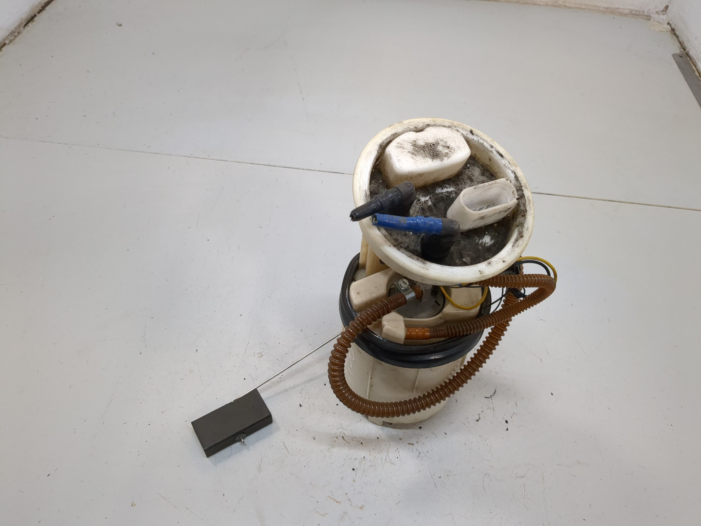 Насос топливный электрический