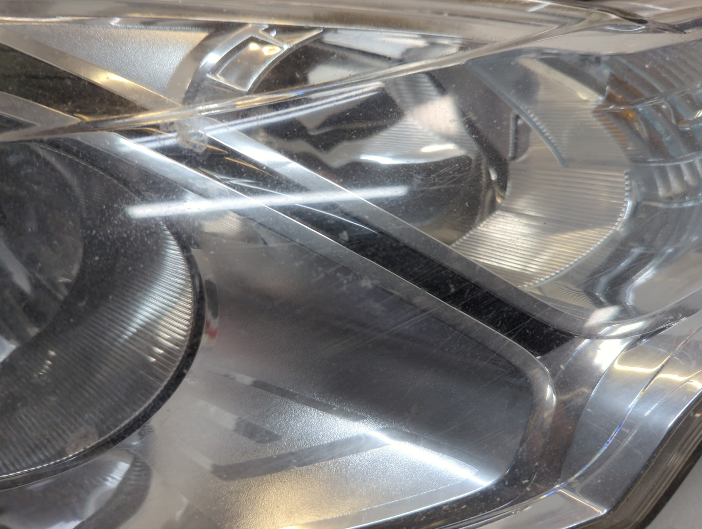 Фара правая