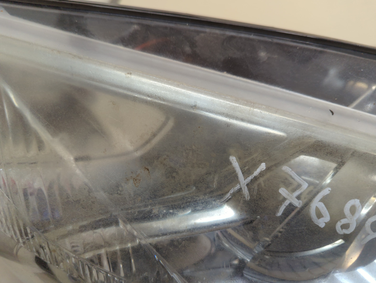 Фара правая