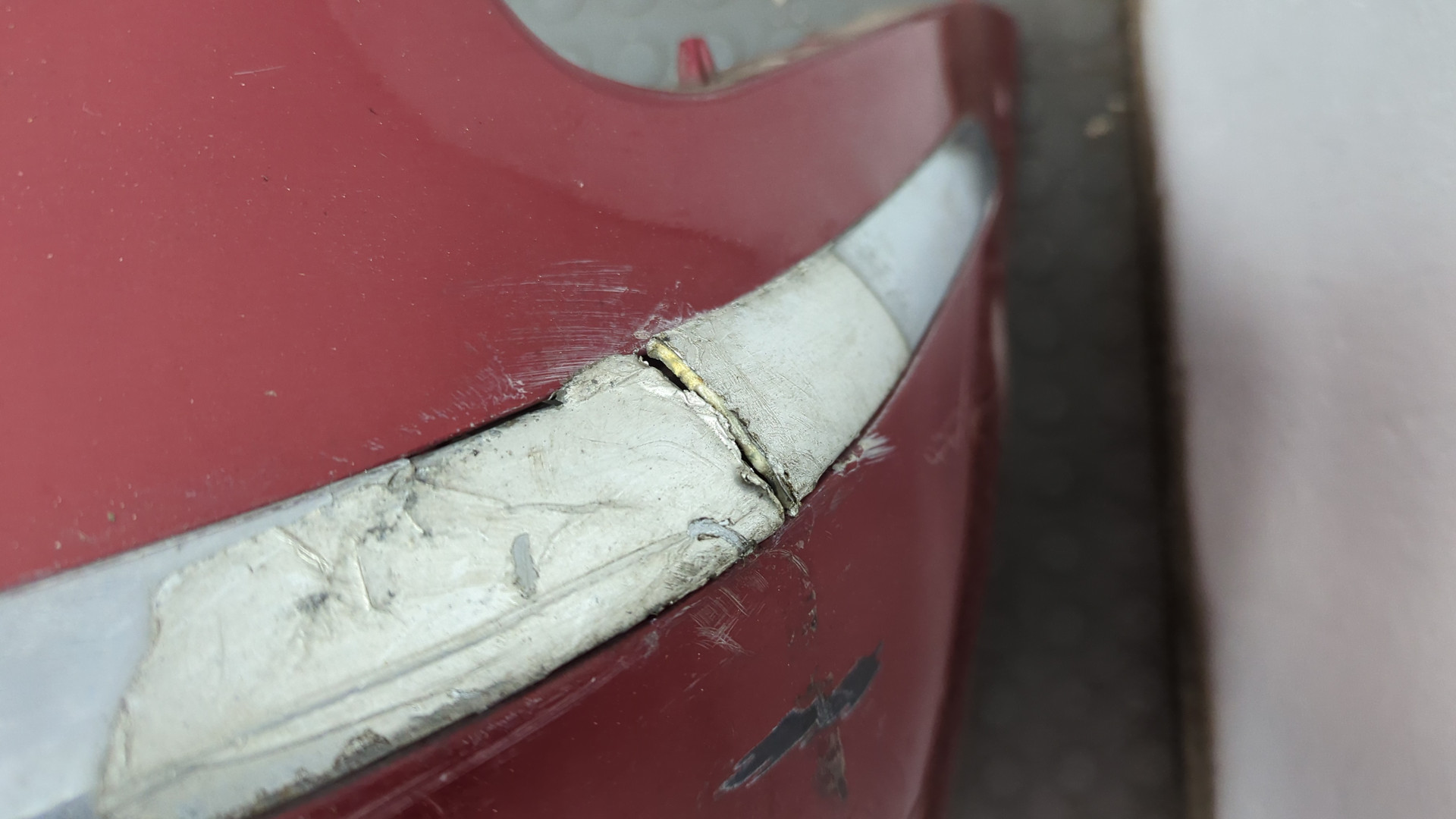 Бампер передний