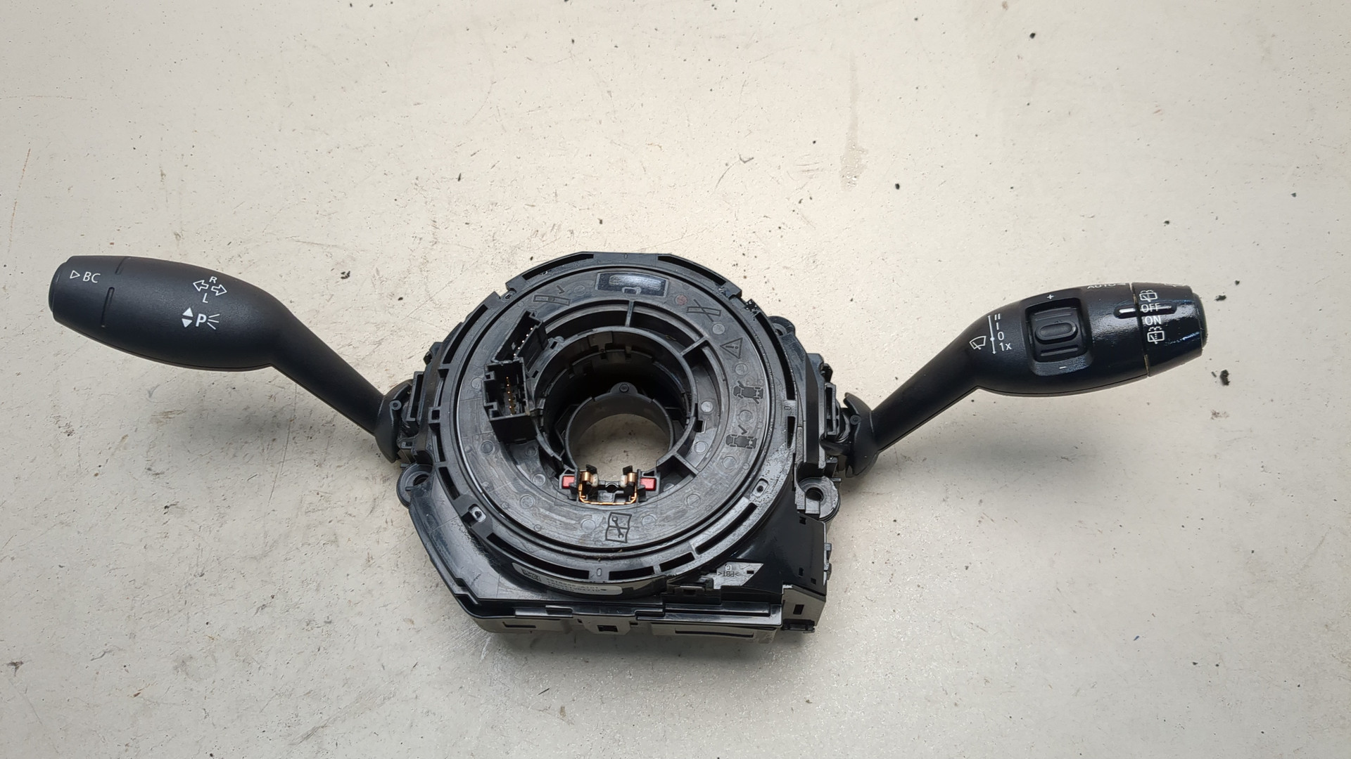 Переключатель подрулевой