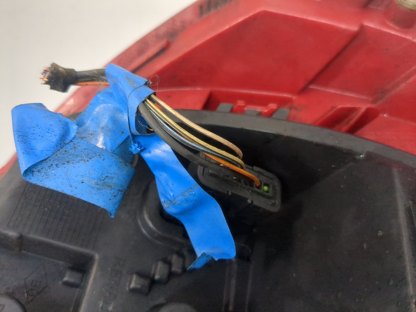 Фонарь задний правый