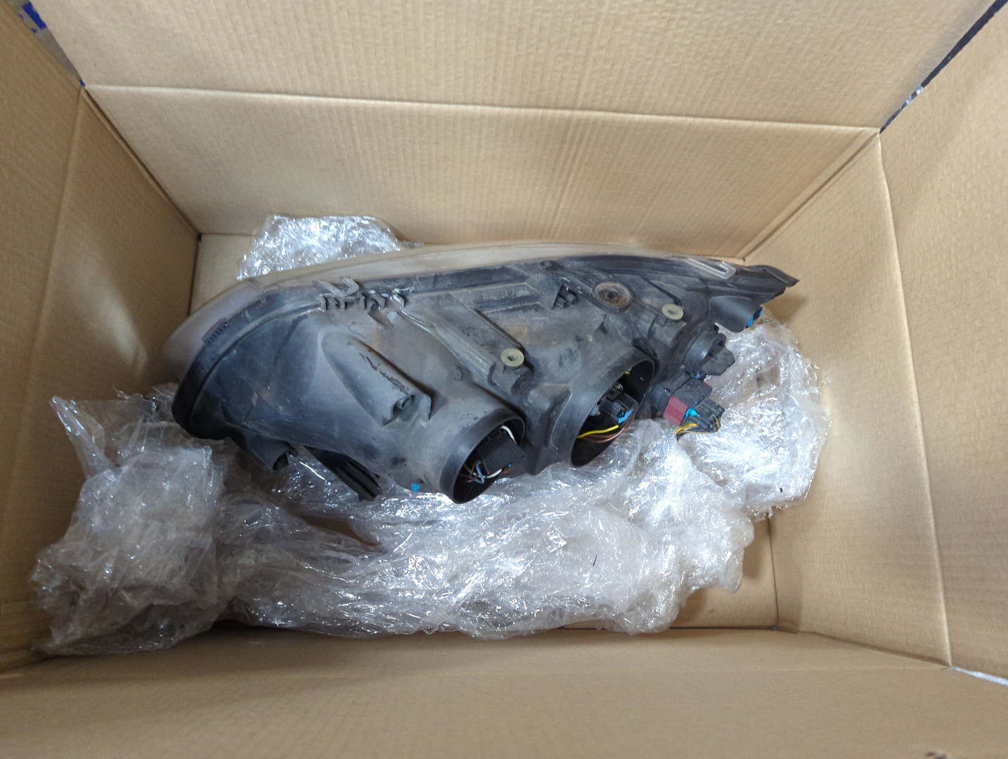 Фара правая