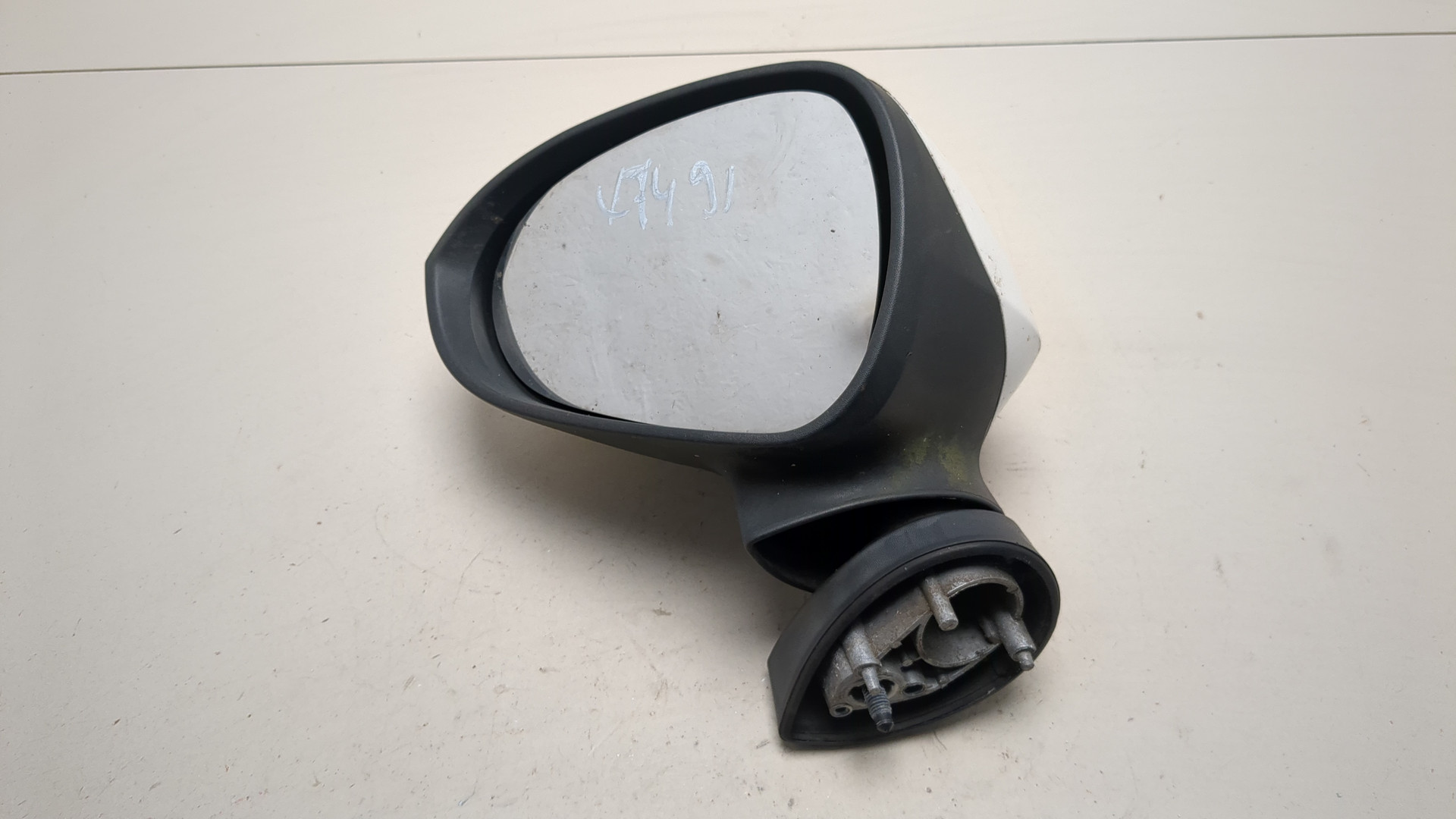 Зеркало левое электрическое