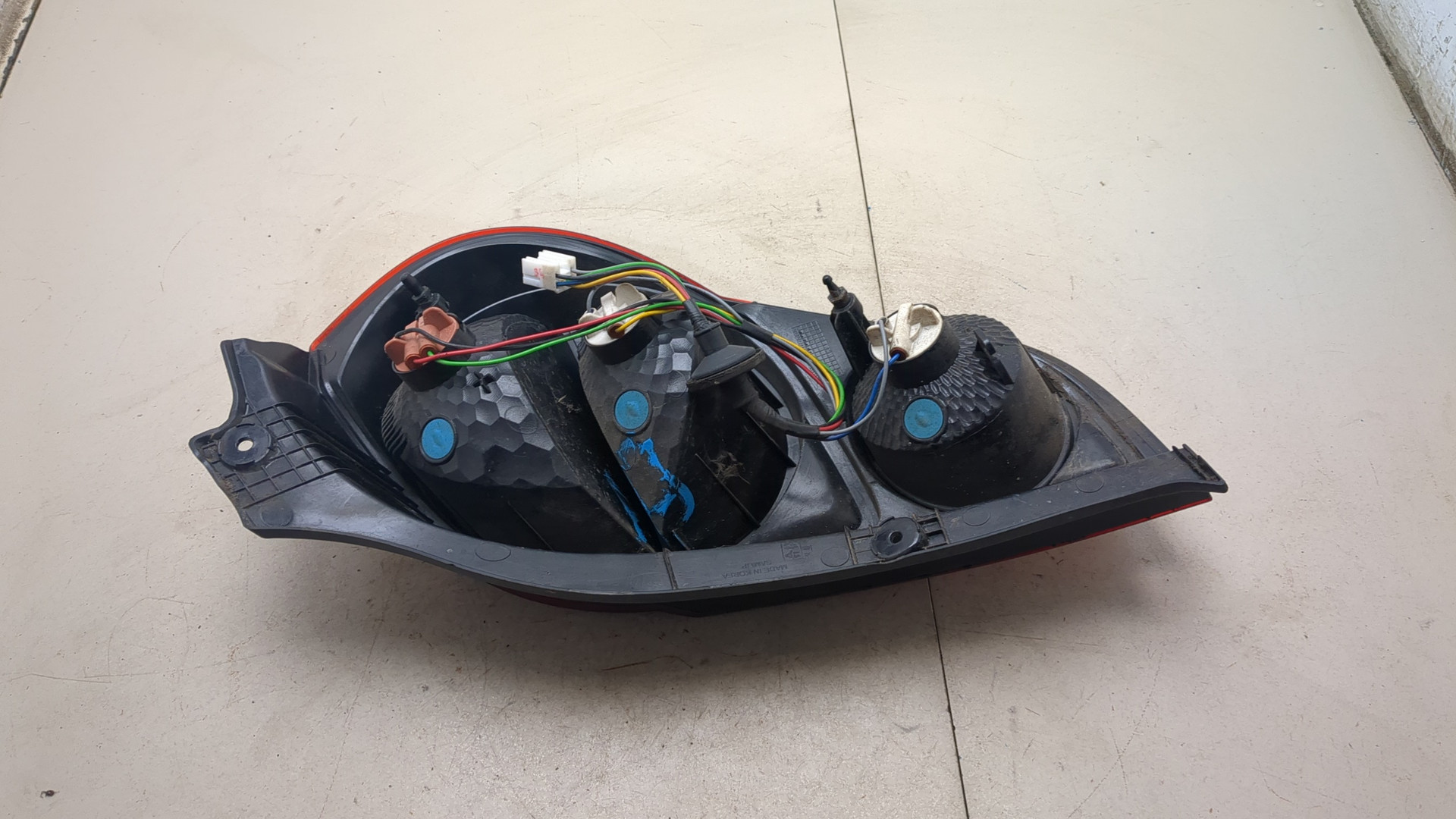 Фонарь задний левый