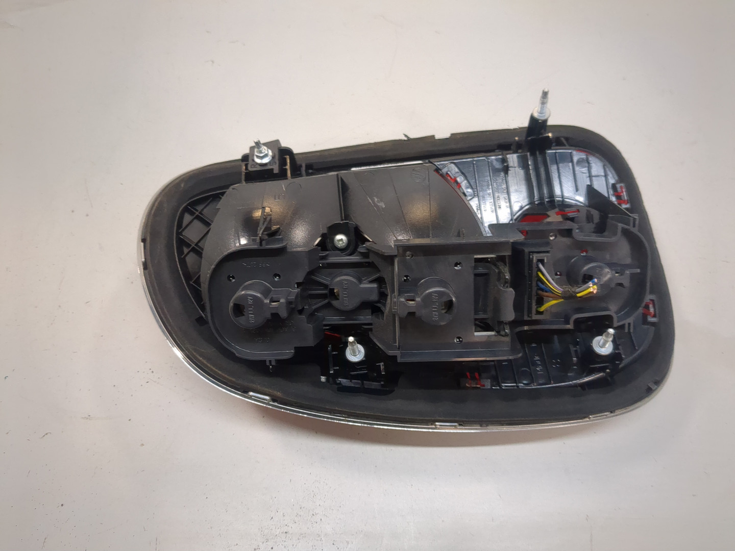 Фонарь задний правый