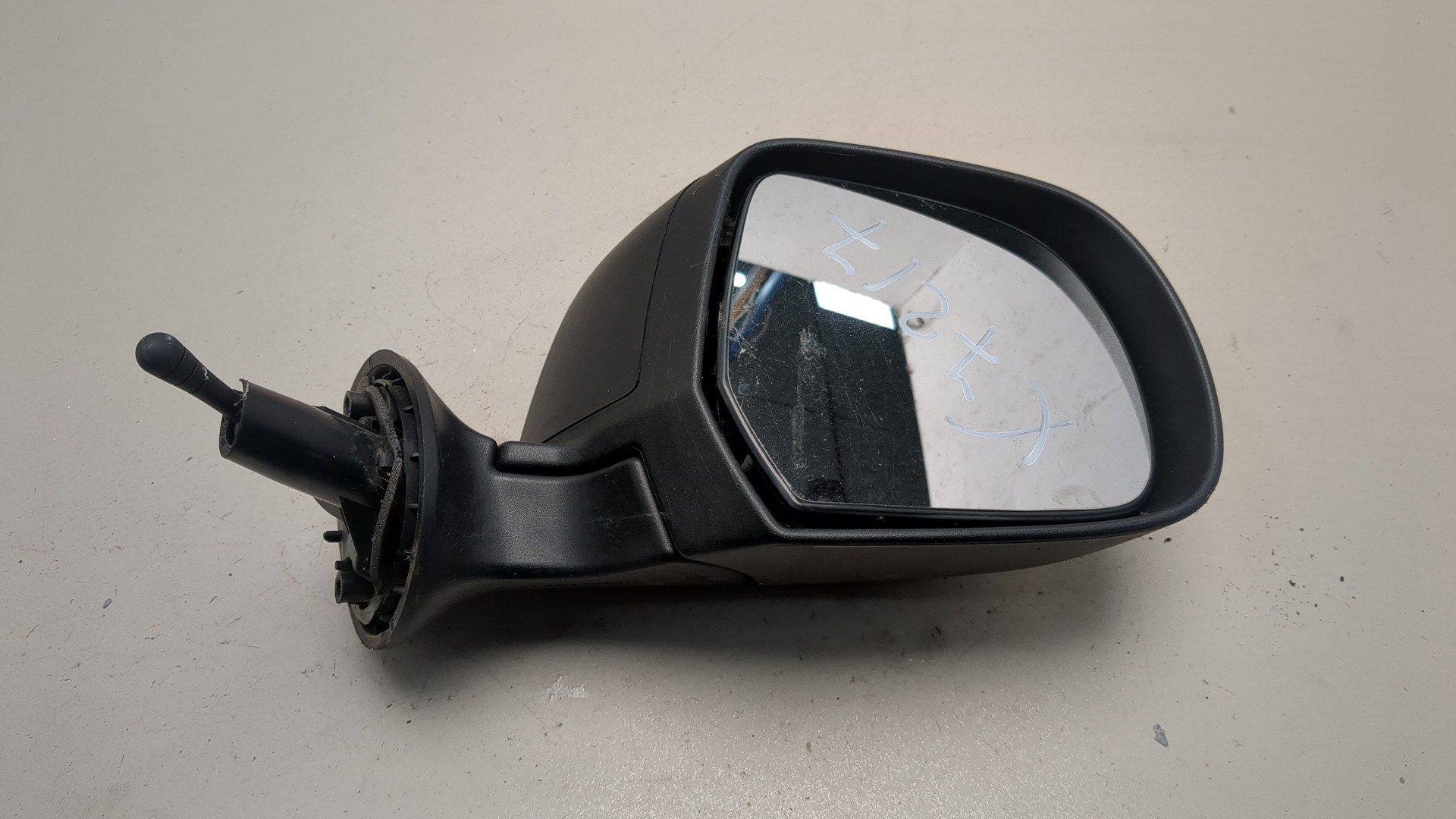 Зеркало правое электрическое