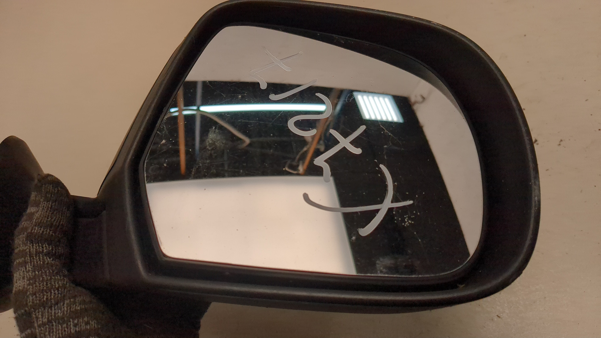 Зеркало правое электрическое