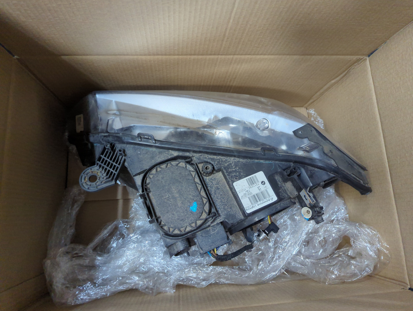 Фара правая