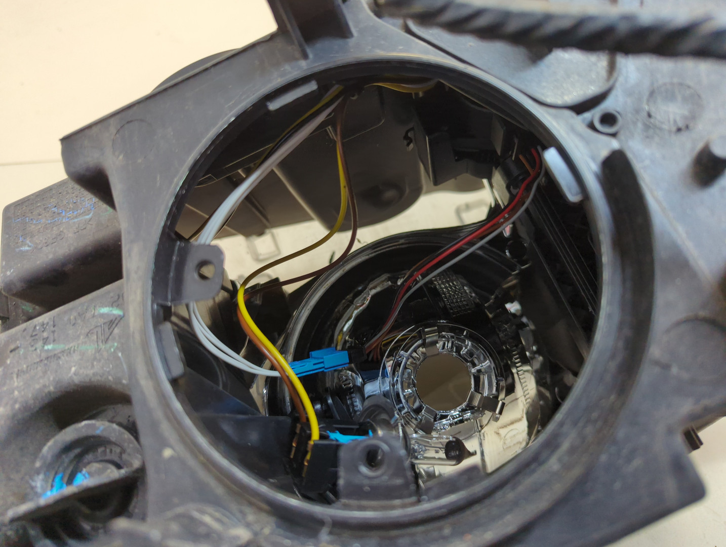 Фара правая