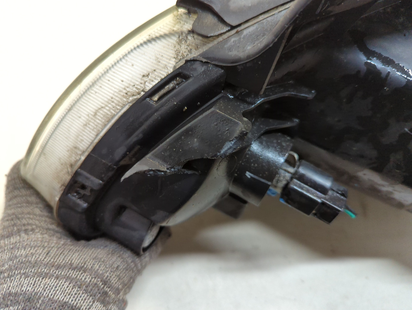 Фара правая