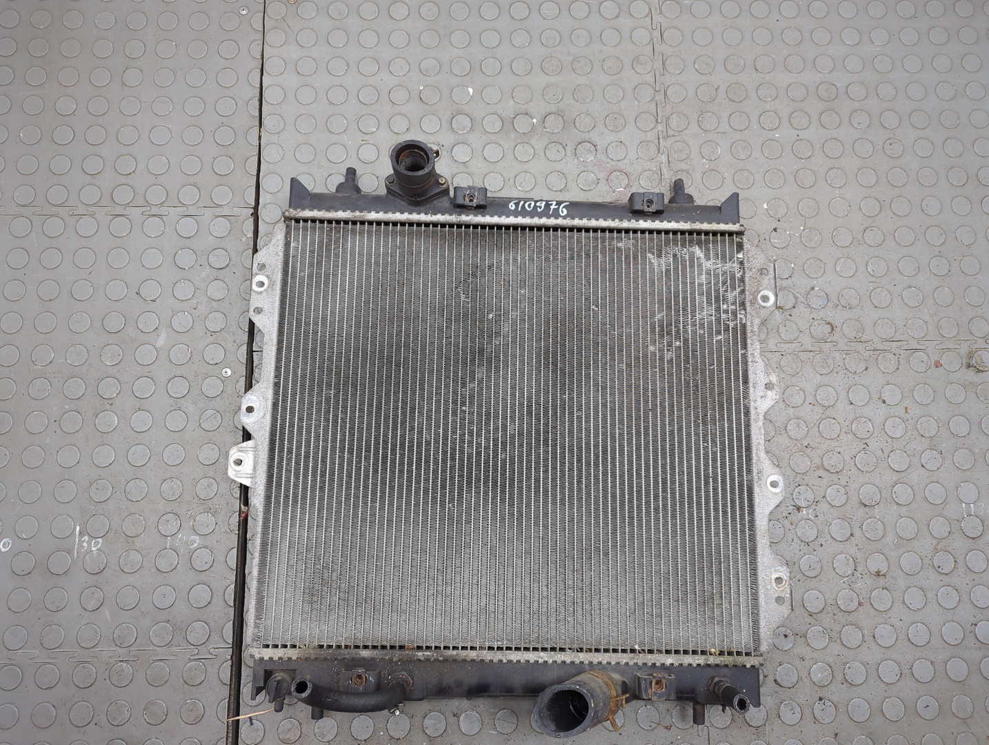 Радиатор охлаждения двигателя основной