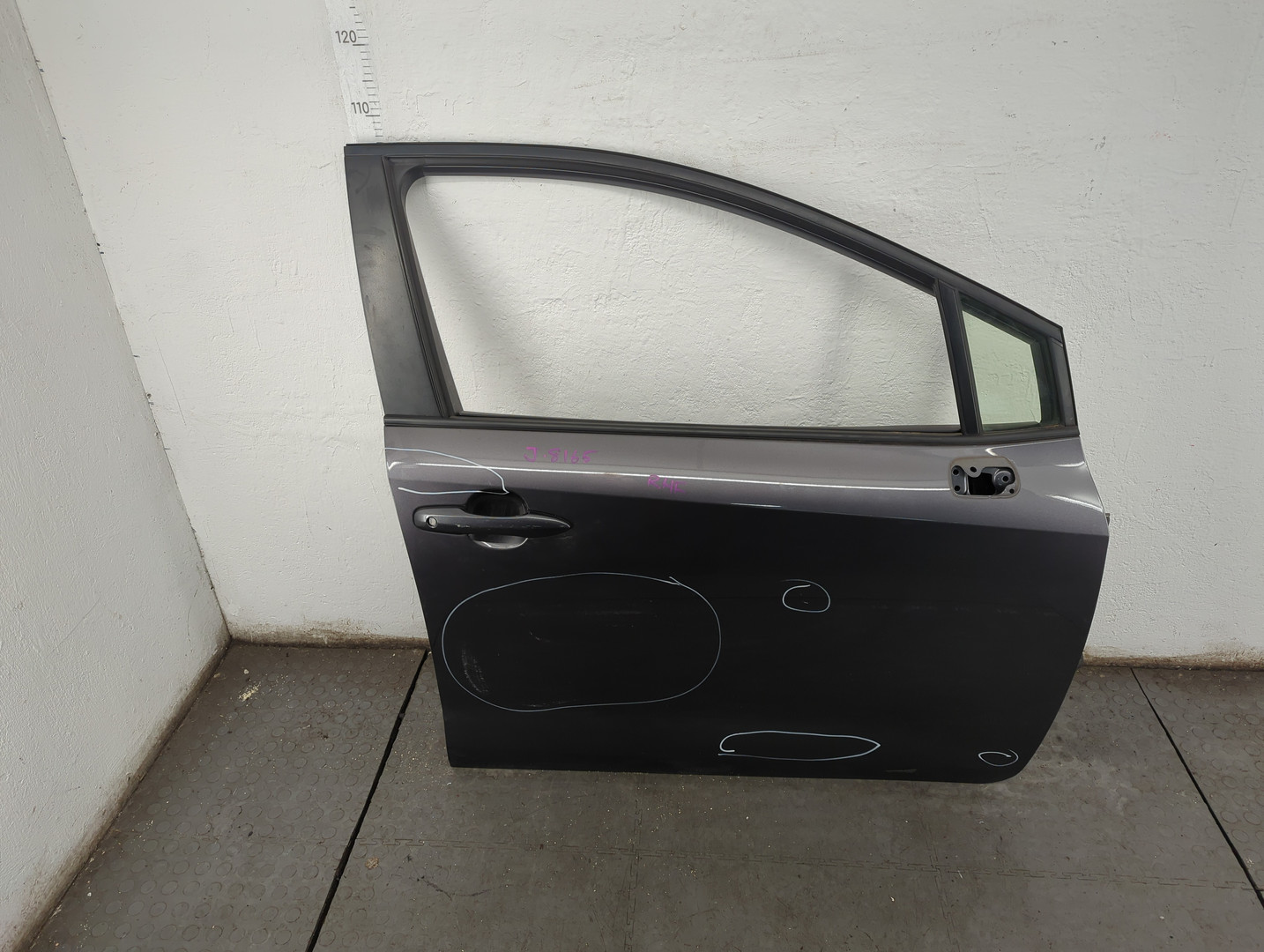 Дверь передняя правая