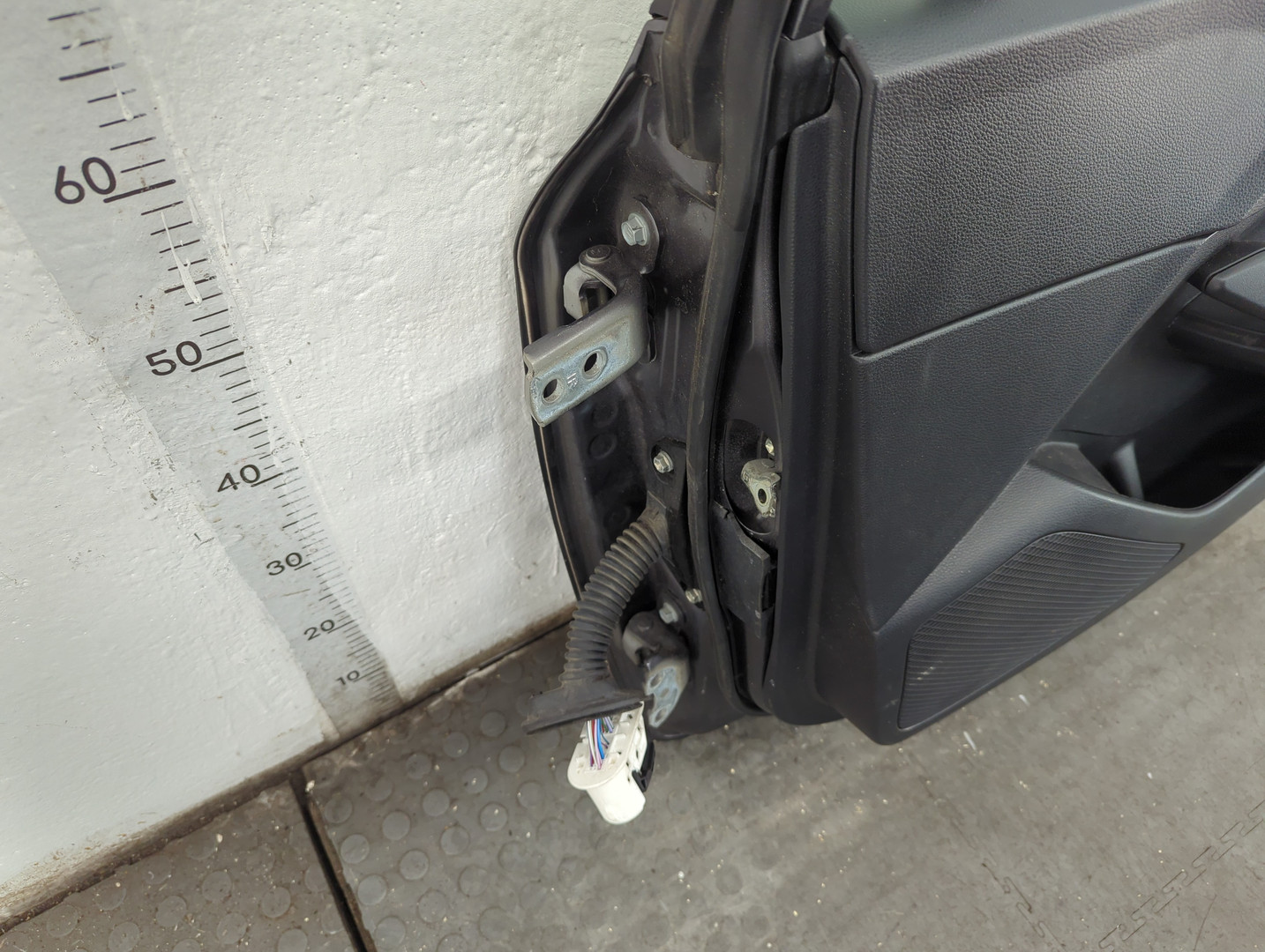 Дверь передняя правая