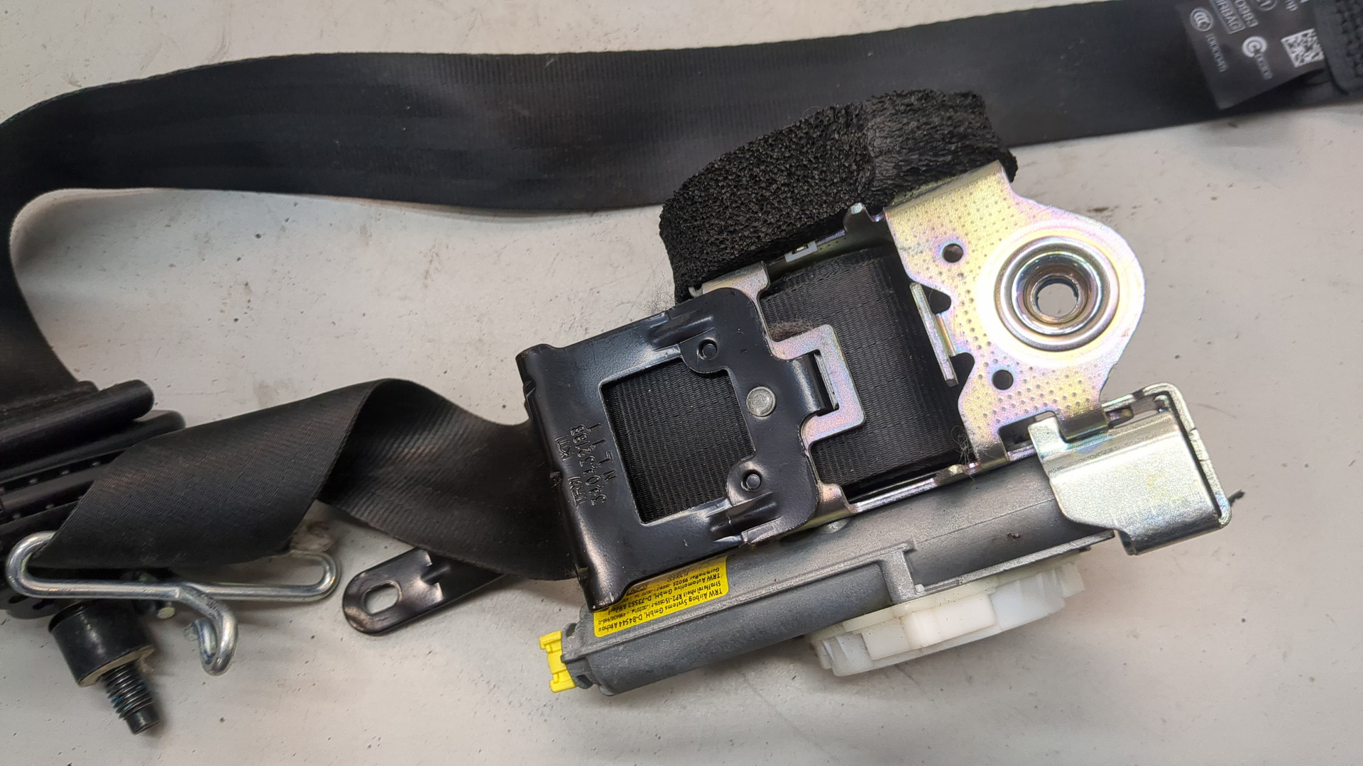 Ремень безопасности