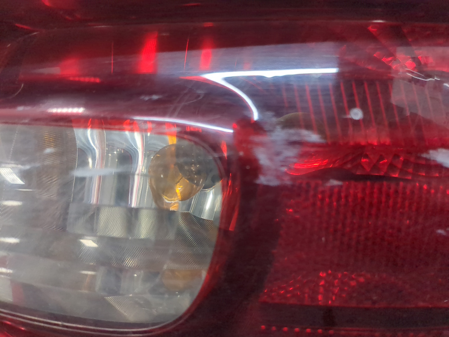 Фонарь задний правый