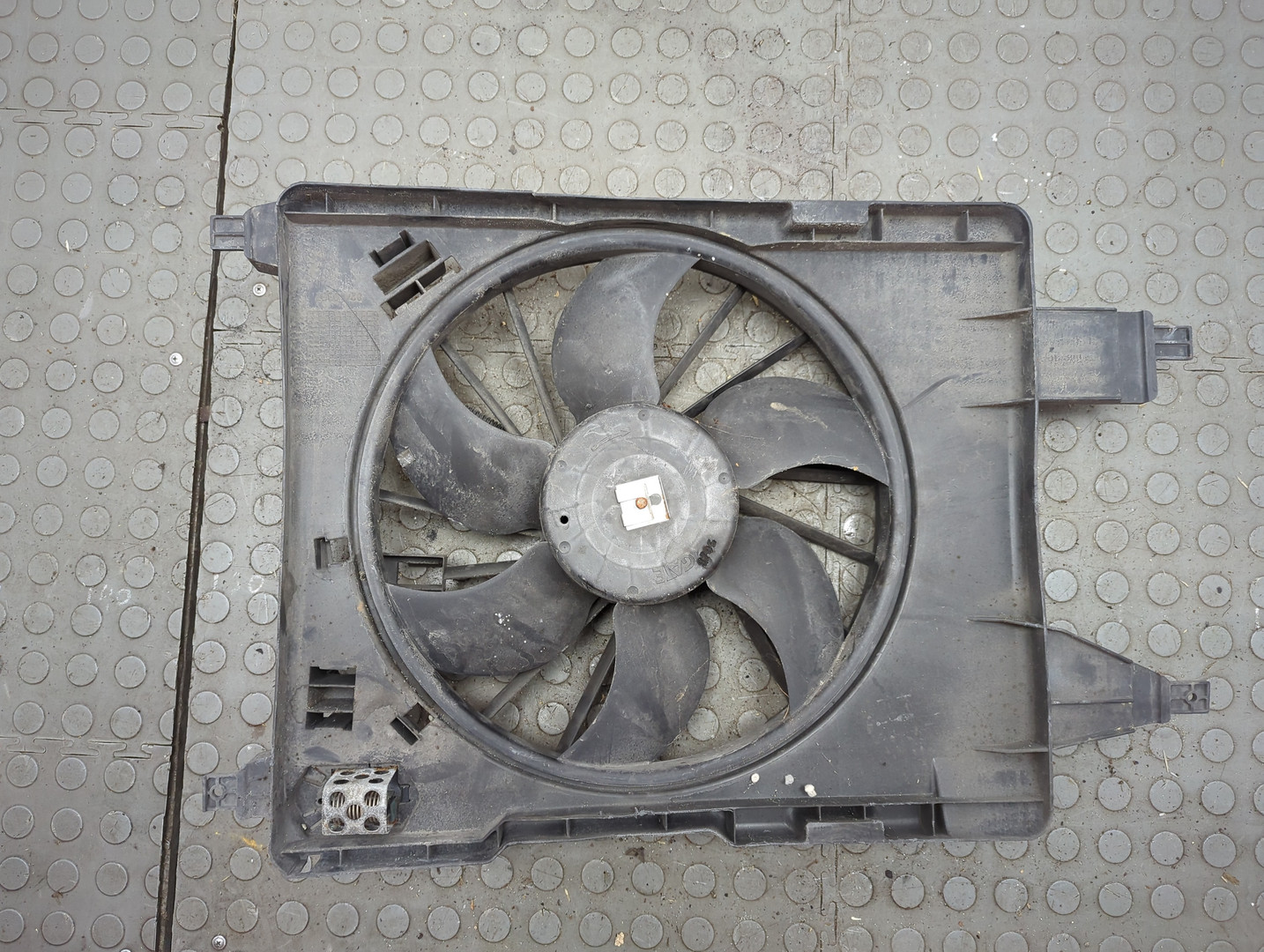 Вентилятор радиатора