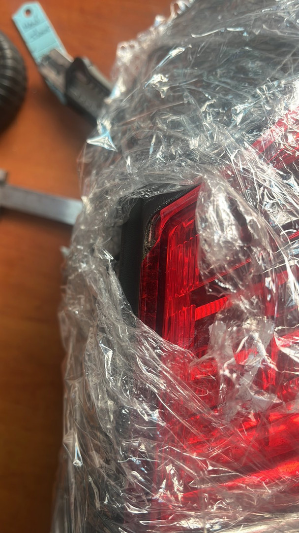 Фонарь задний правый